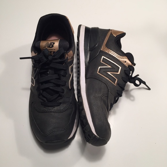 new balance 574 charcoal rose gold